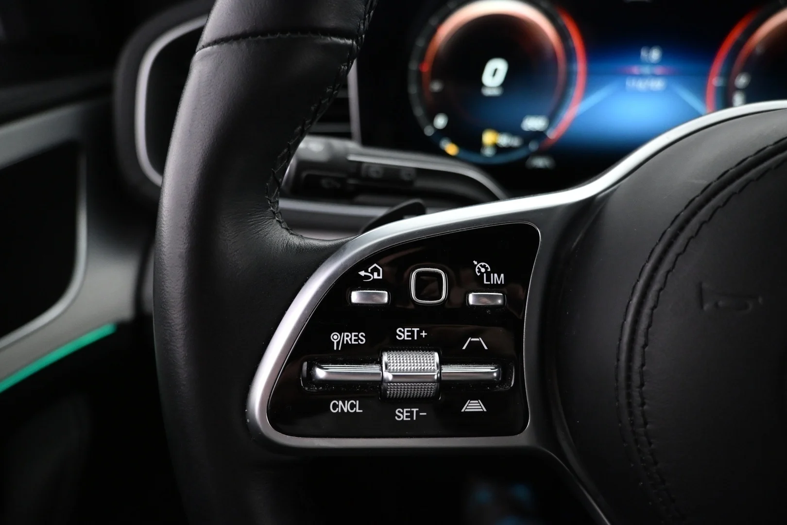 Car Image - 2FvJdqgVSVNH4sb5VuYvh5