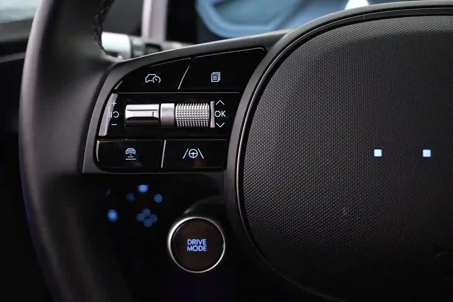 Car Image - 2mt0dG0GzLDJq7tQntmA1p
