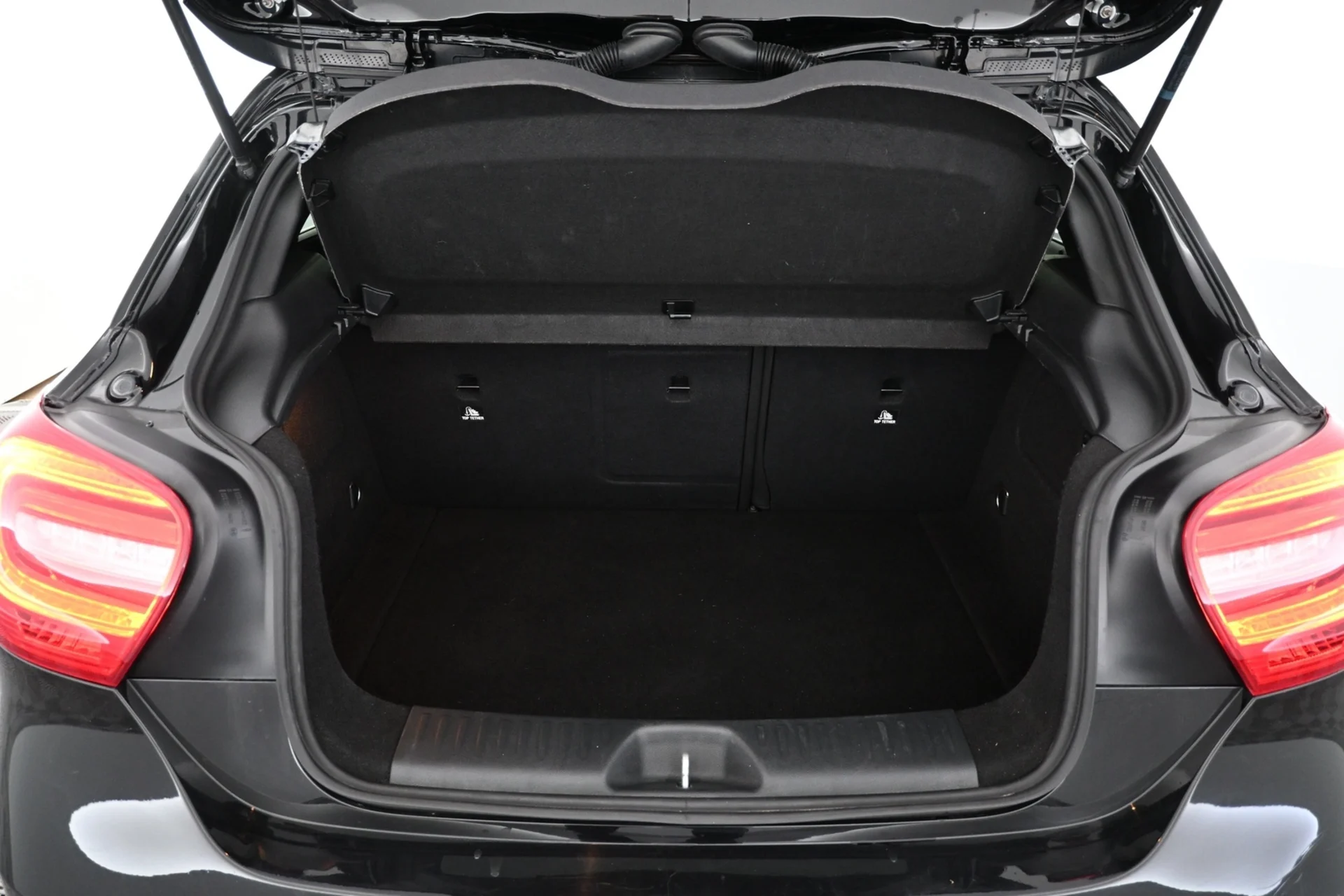 Car Image - 4X3jp2HkW1CxxkjQ1xDvqj