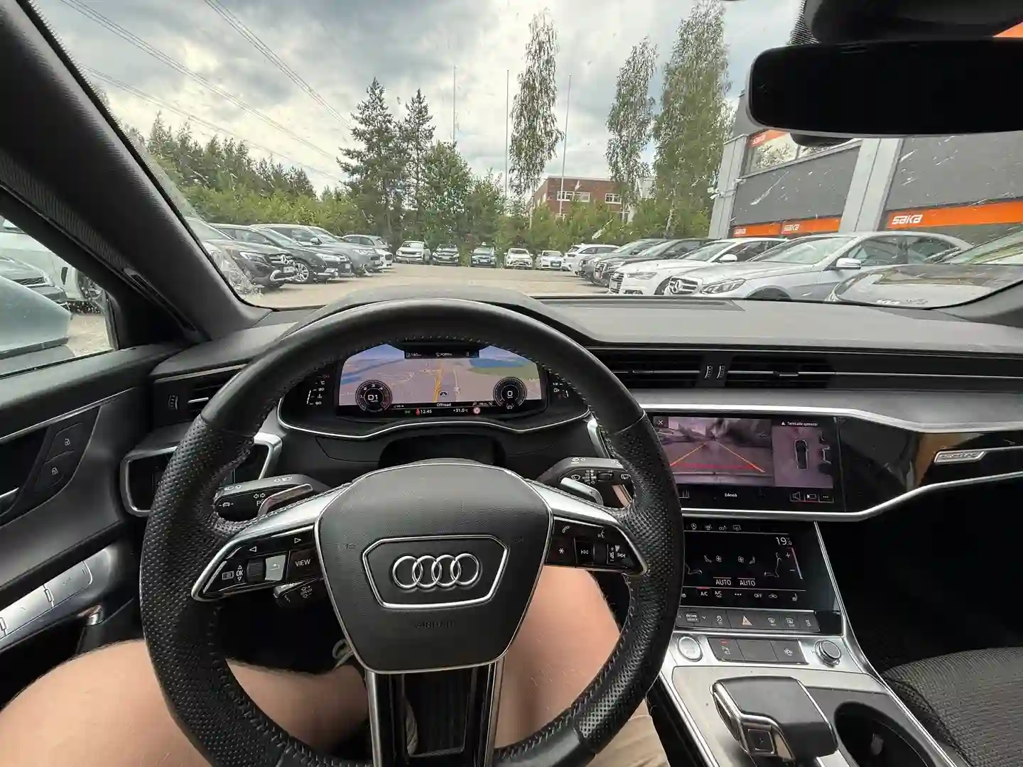 Car Image - 1UOyN37Tip0GkfGcEMg3W9