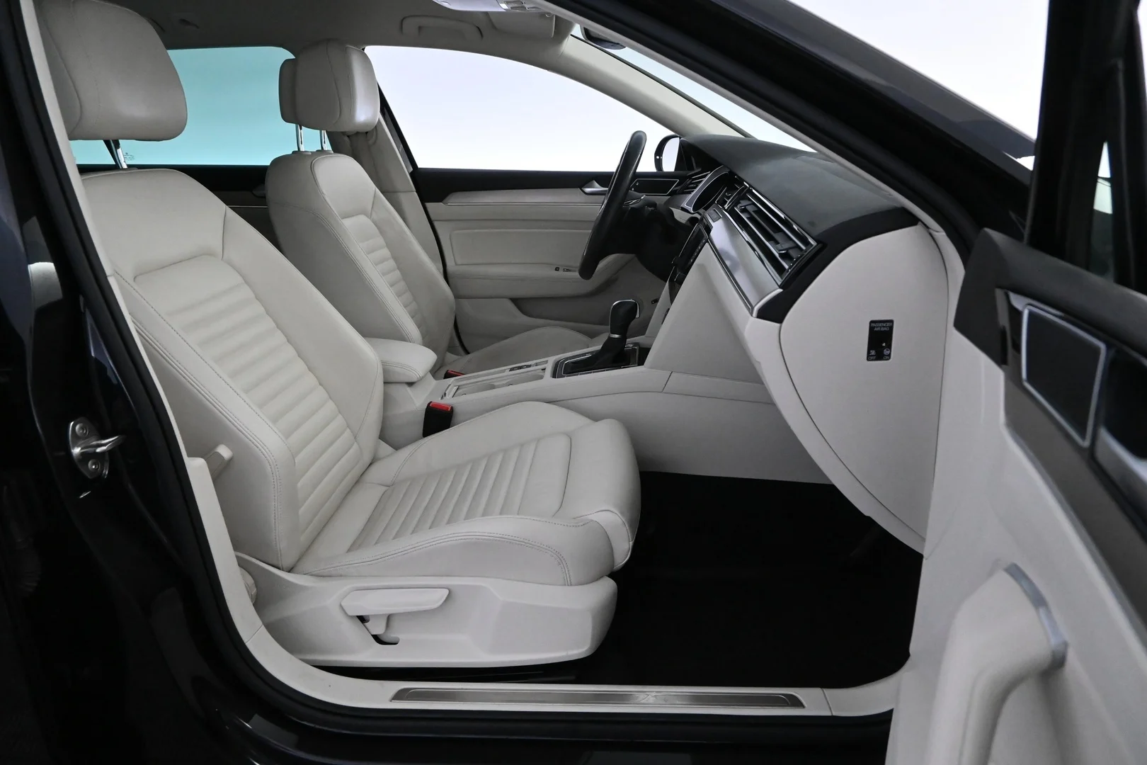 Car Image - 4LzjPWvqaTQOOYjxNXxsR6