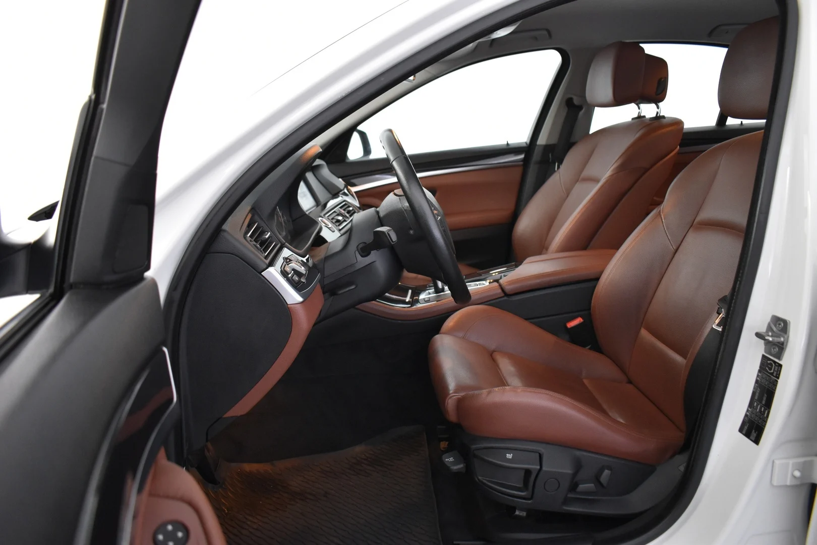 Car Image - 1LgZq29ZHFQccJ2PYyvL8z