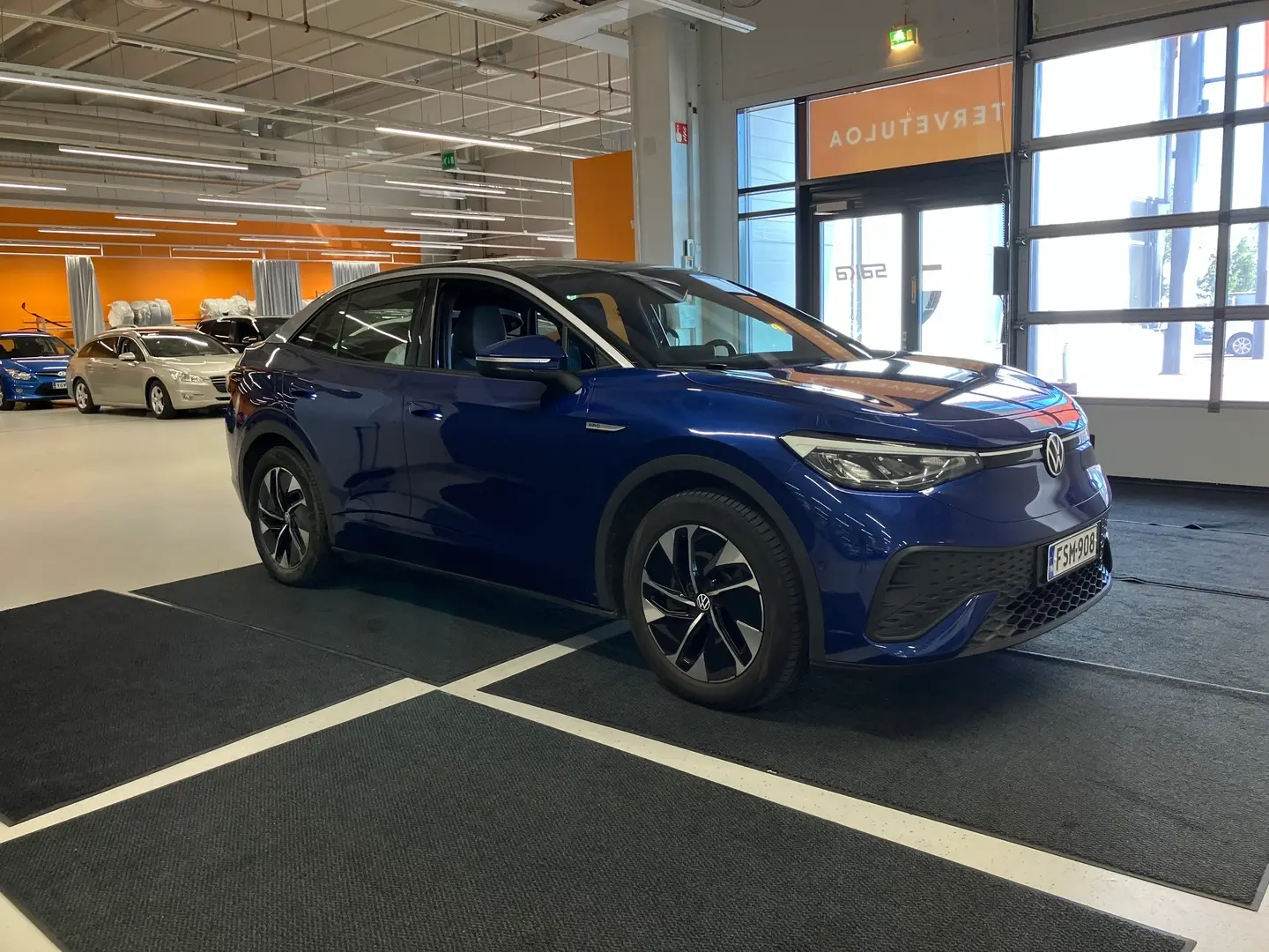 Car Image - 6w76x2zos2FLSTIoNMvY8G