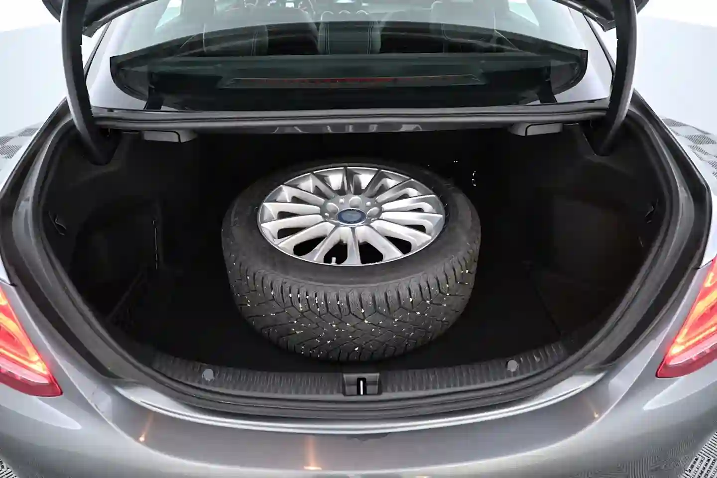 Car Image - 2hHrXcLahSCigf4yiGwEgm