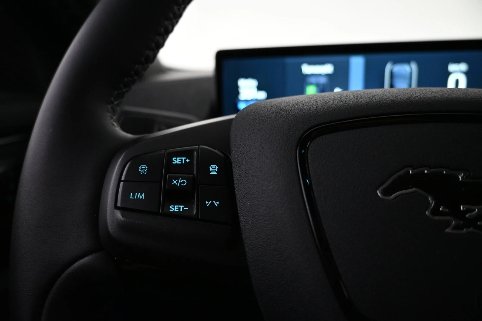 Car Image - IzFF5gcAW1HVXhExAle1P