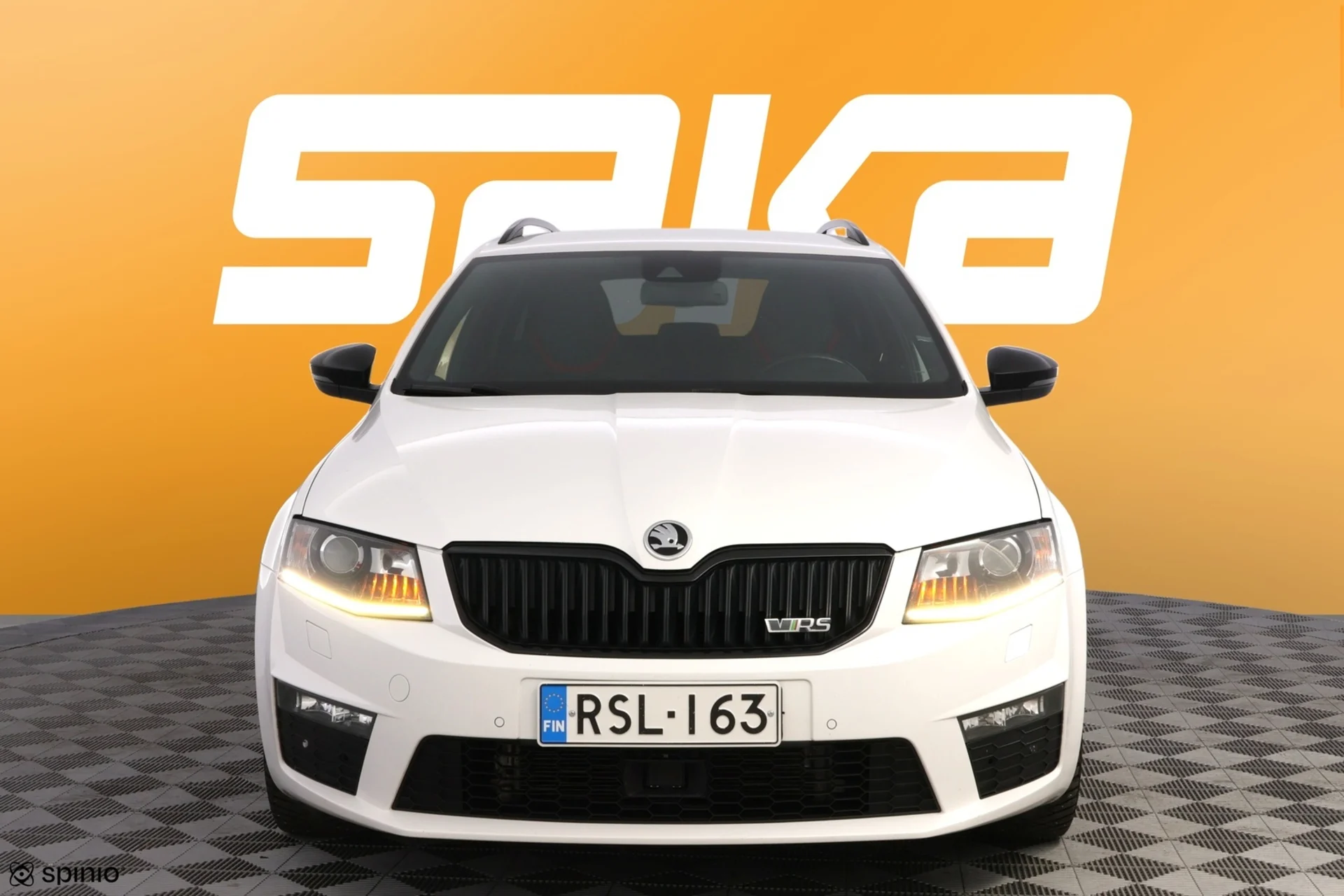Car Image - 5iLkLB9NDhx3o2EfdumDFg