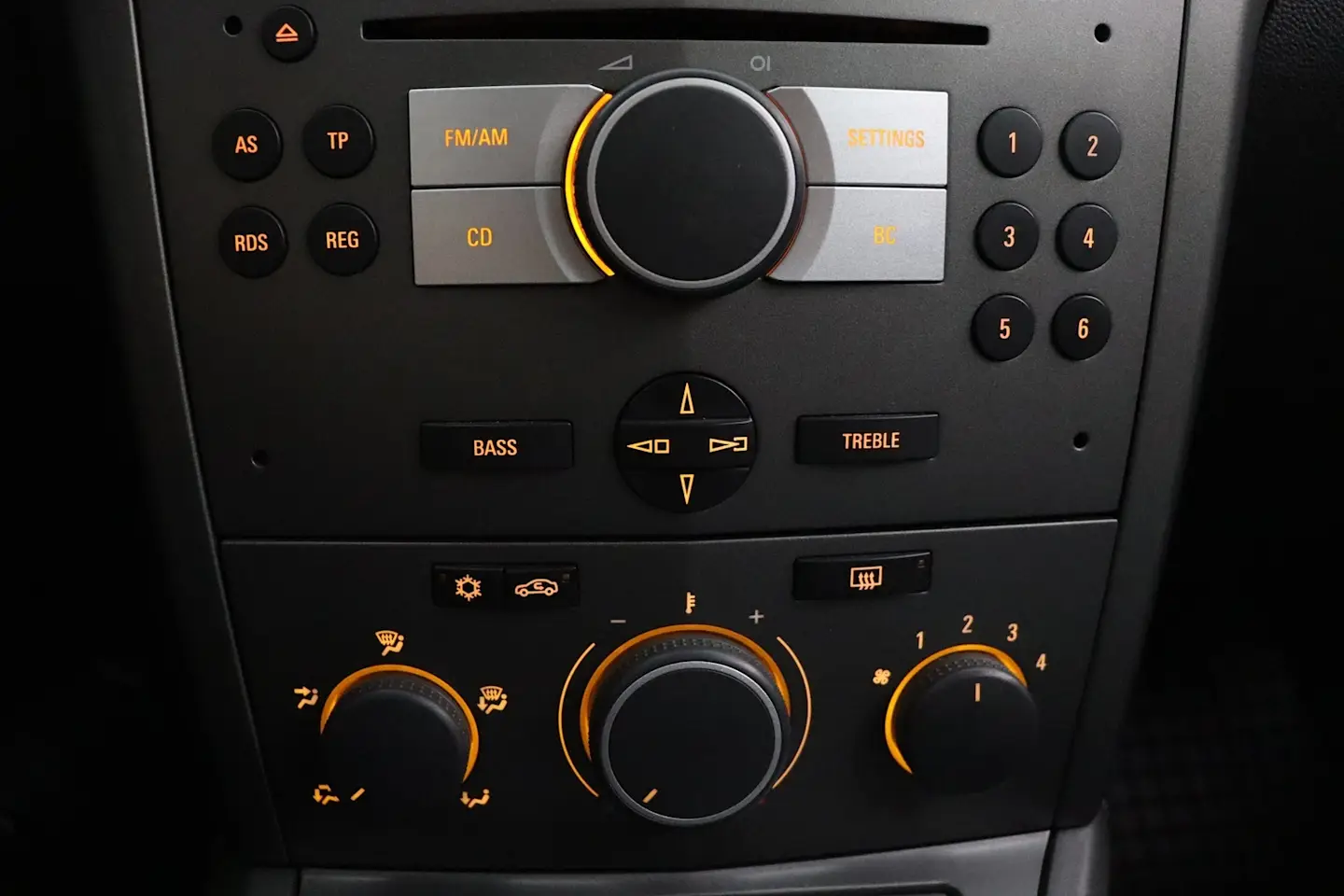 Car Image - 3AGoQcn87OfXCDOnvGxtk9