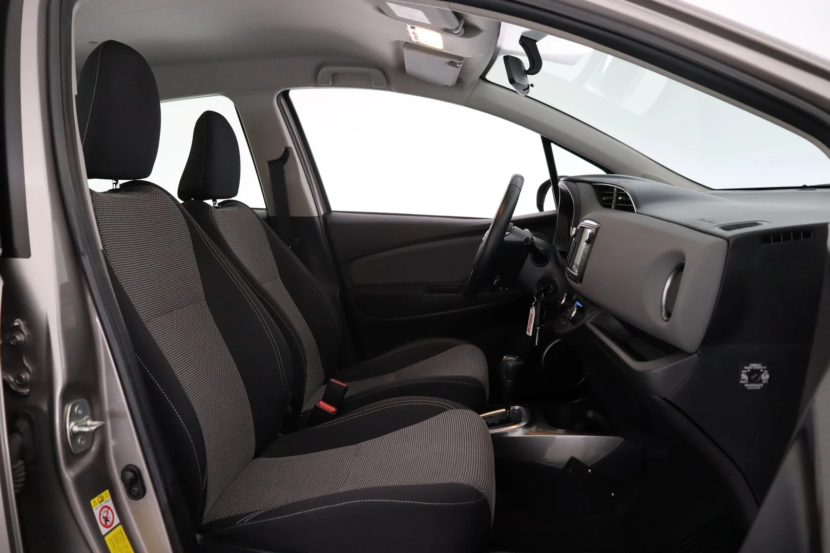 Car Image - h2IYc4uuIEYLQfaBLpssa