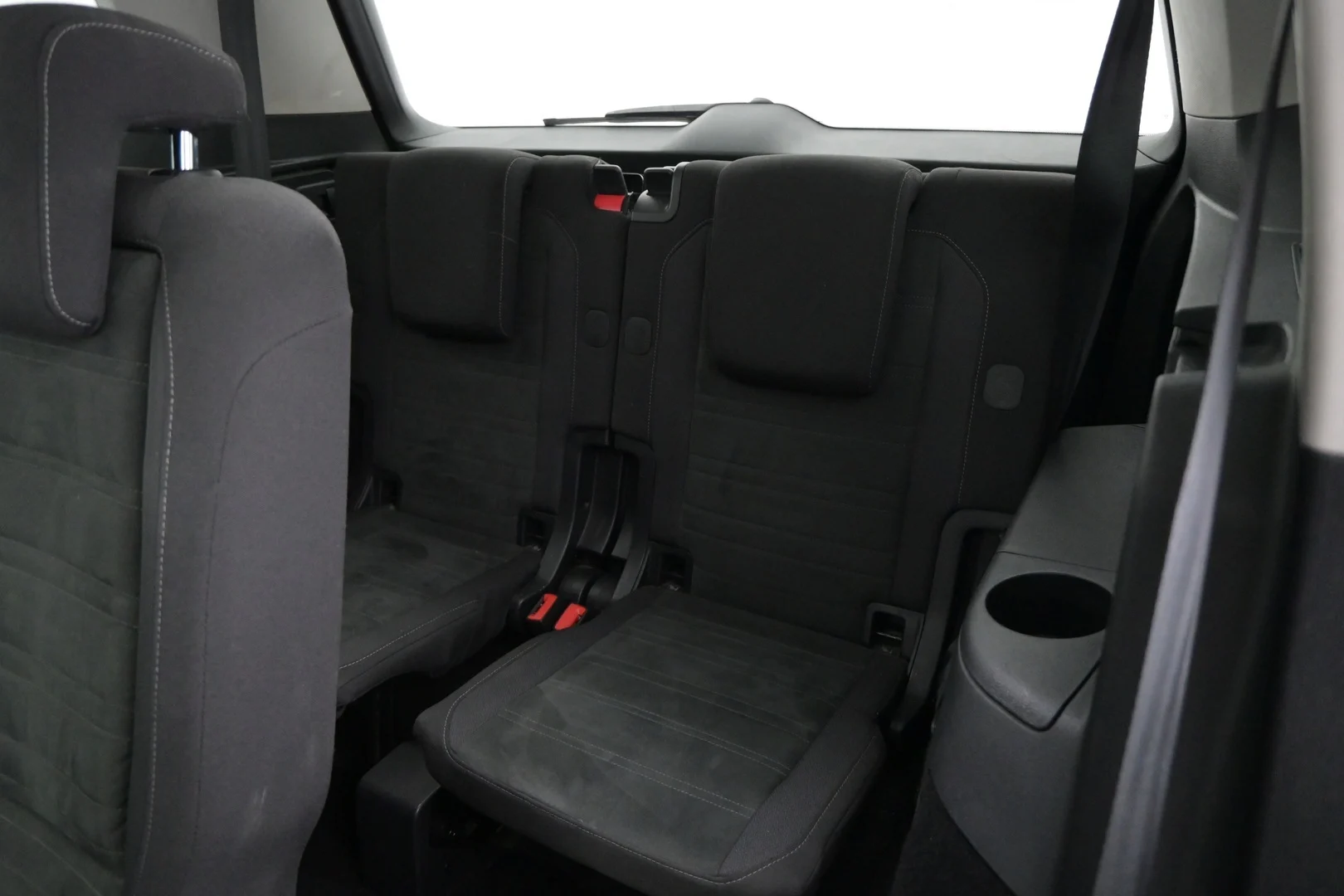 Car Image - 6faGwAkuTQ6lRWi4n9ZjqE