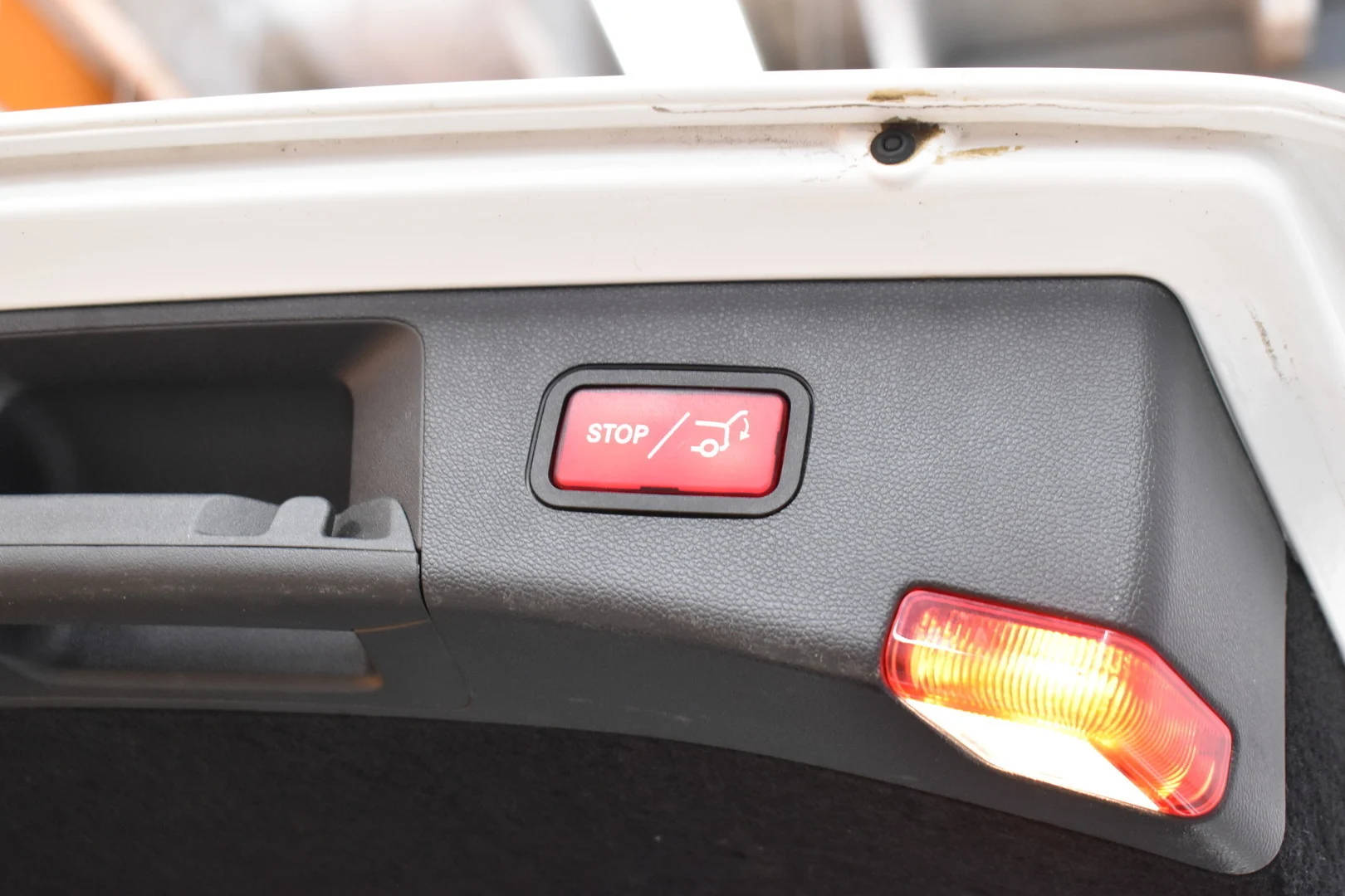 Car Image - Xn7Iyw1wUmYmHJIqaZakn