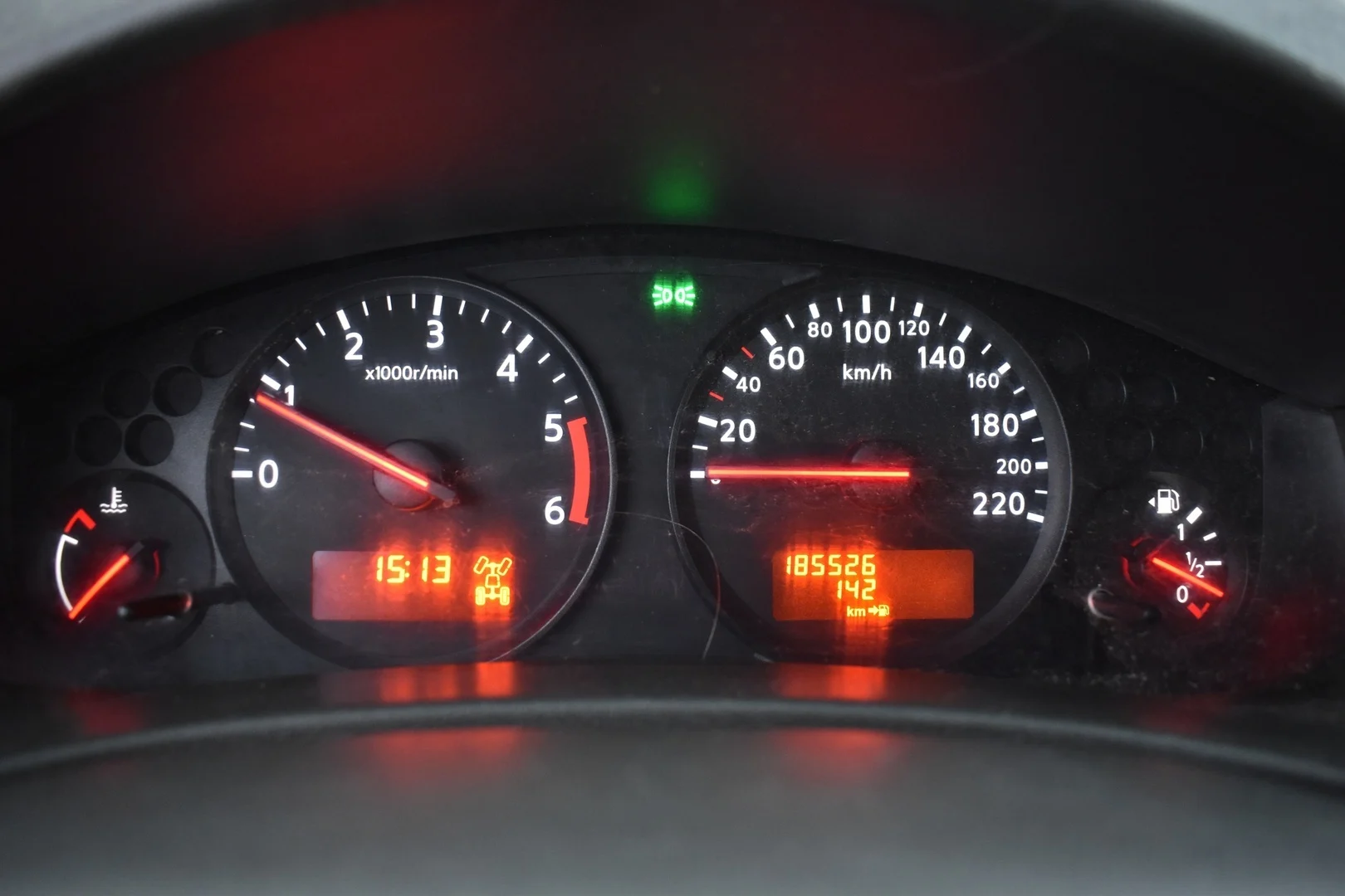 Car Image - 3N6RJrFDMpZYYcAb3P4zXp