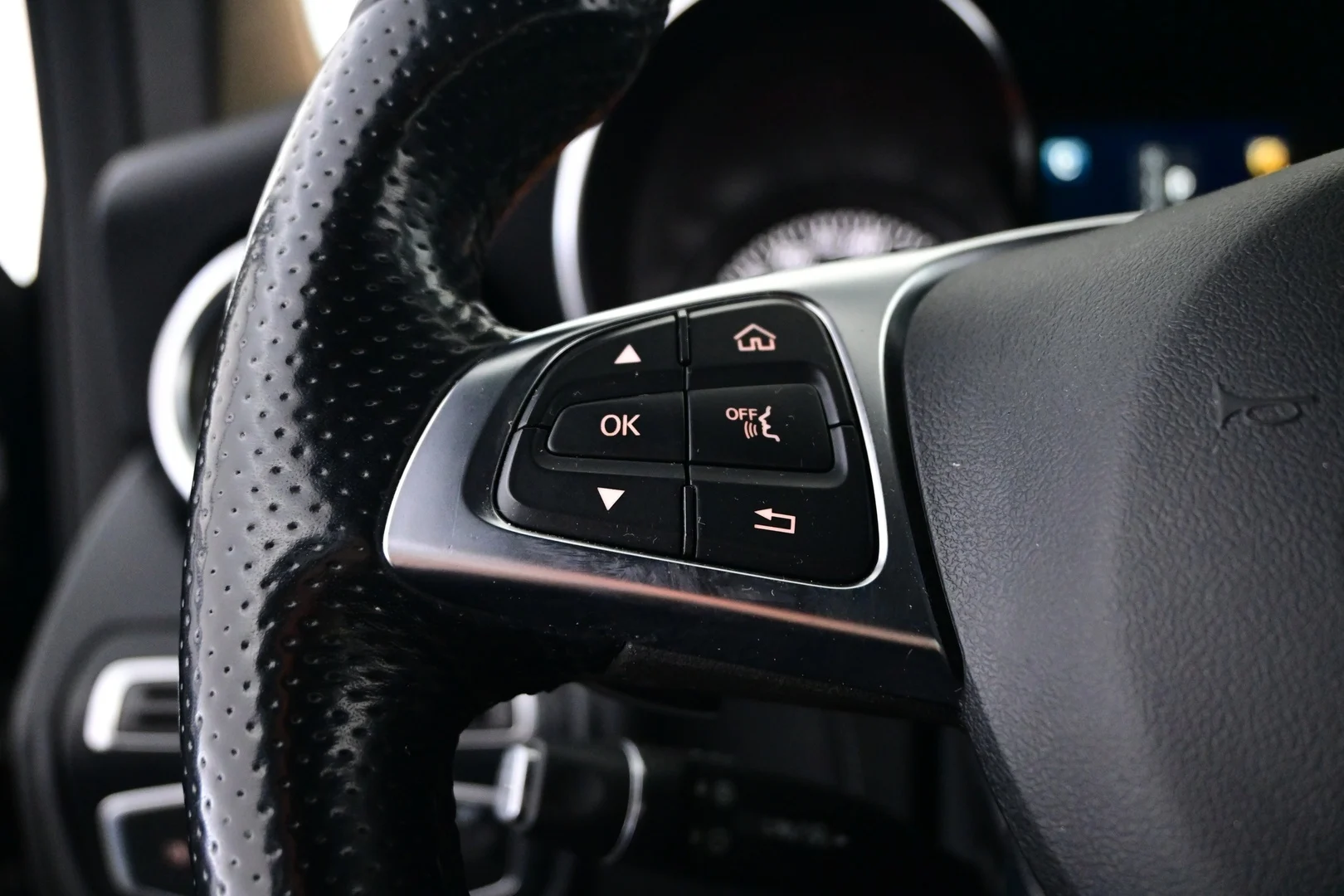 Car Image - 5jmCRA1C3QIBb4UyaZY7Vb