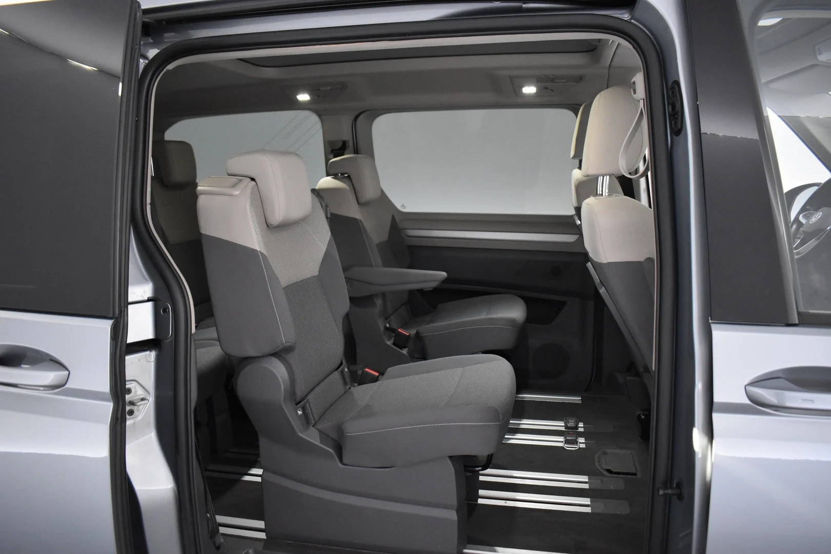 Car Image - 2hL8vHVvzXNS3tMpY1yJwM