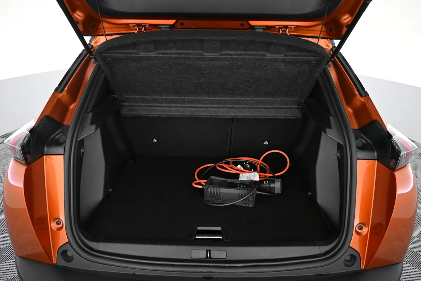 Car Image - 53q8NnG9mXhyfu56GAVWBg