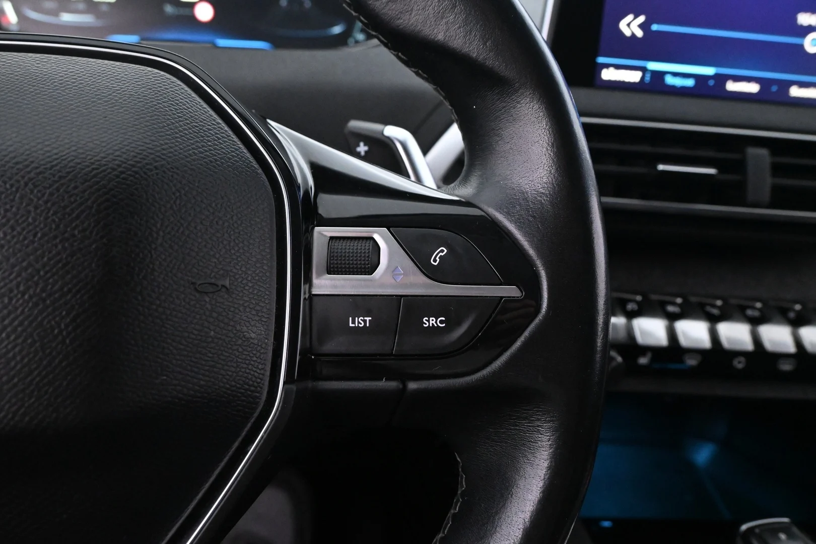 Car Image - TmWhdaqeKTyidgpF5X4db