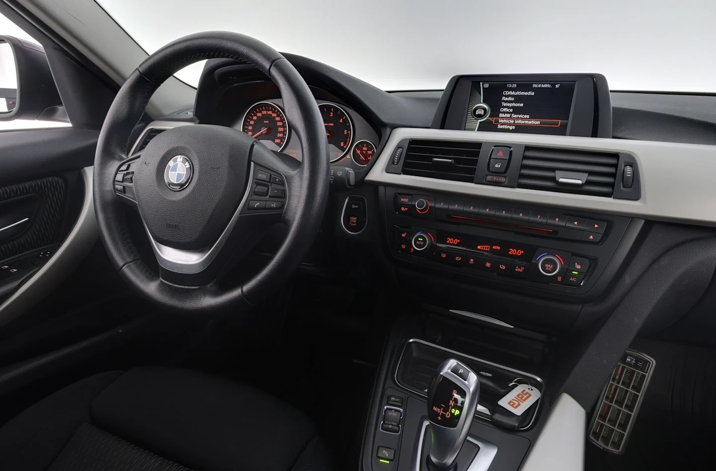 Car Image - 7d59V1HETtWfviYGIotkc2