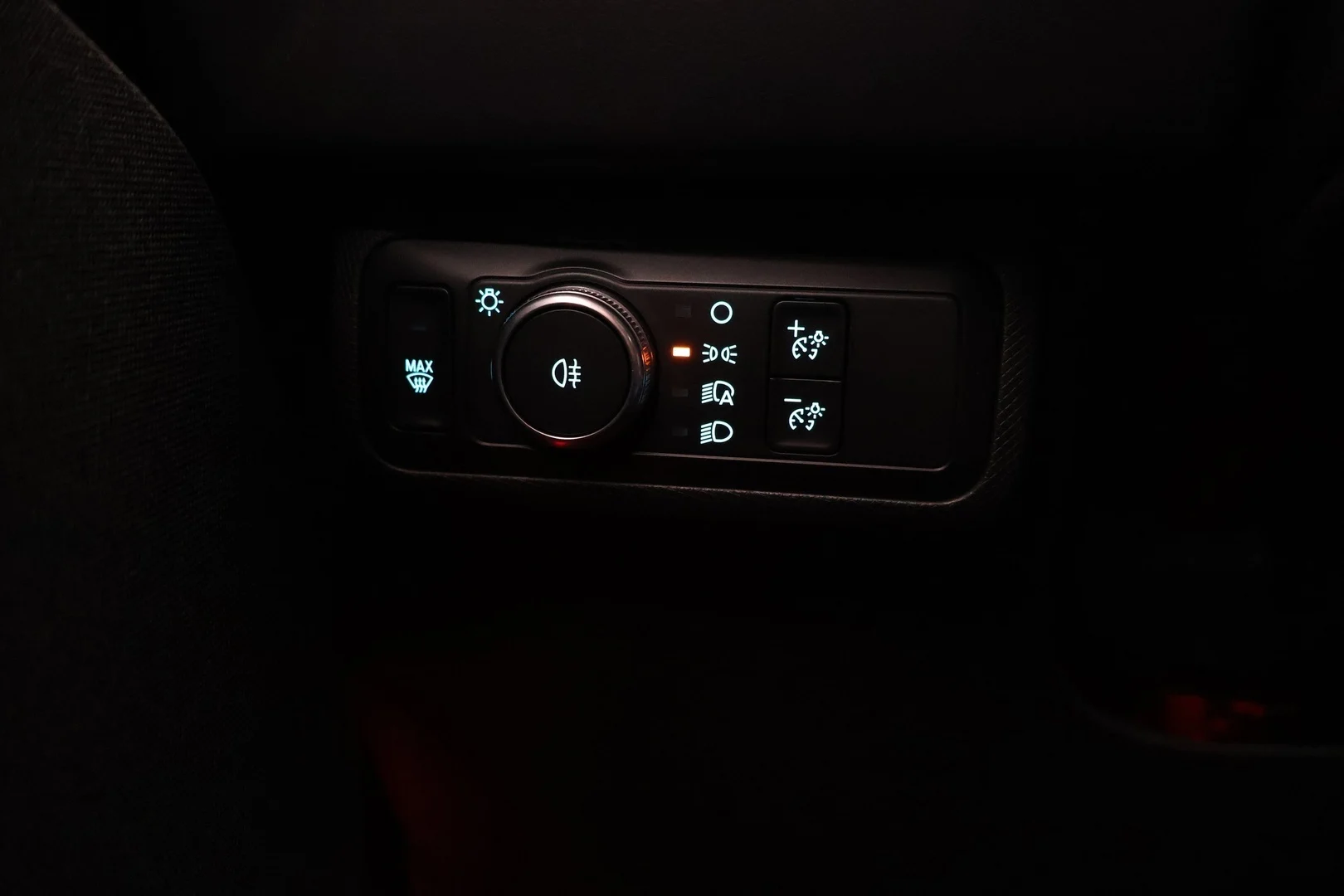 Car Image - 1gWGbEtB7a4UhqADKxf2Tz