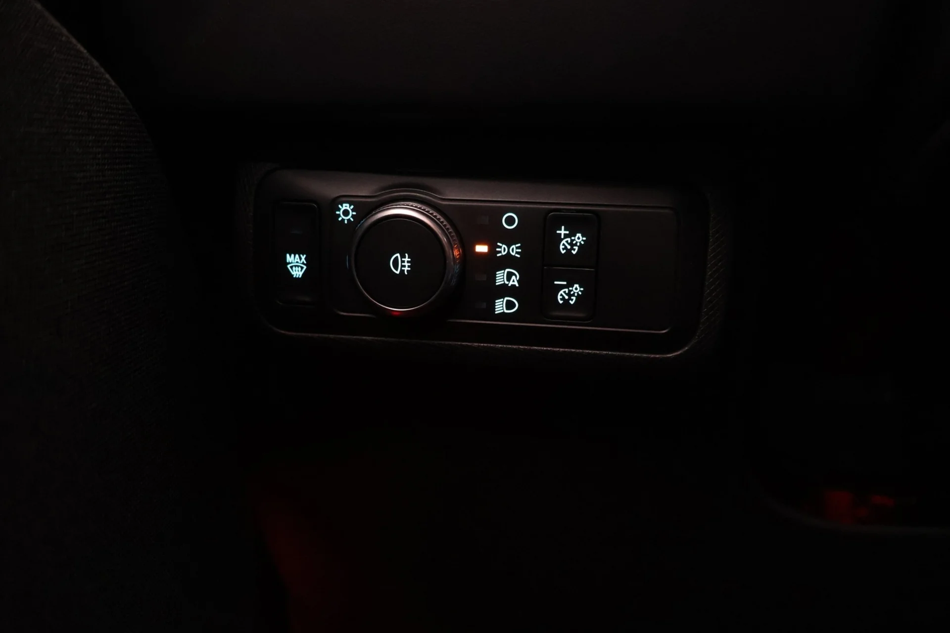 Car Image - 1gWGbEtB7a4UhqADKxf2Tz