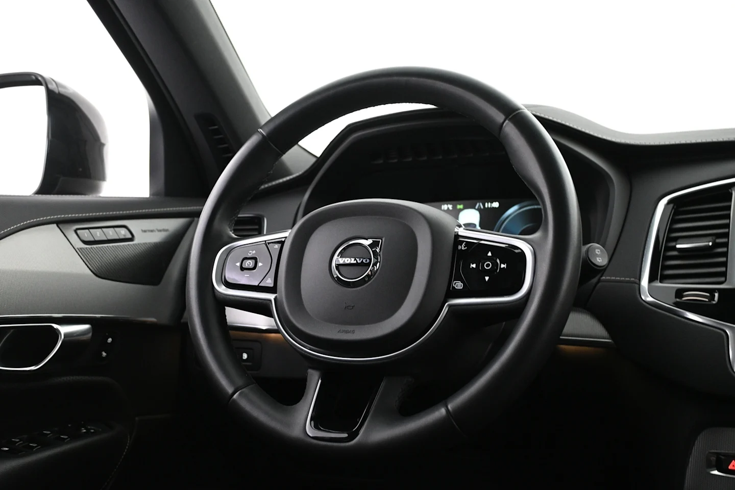Car Image - 1AMuG9Je06uX0evOAEOkYc