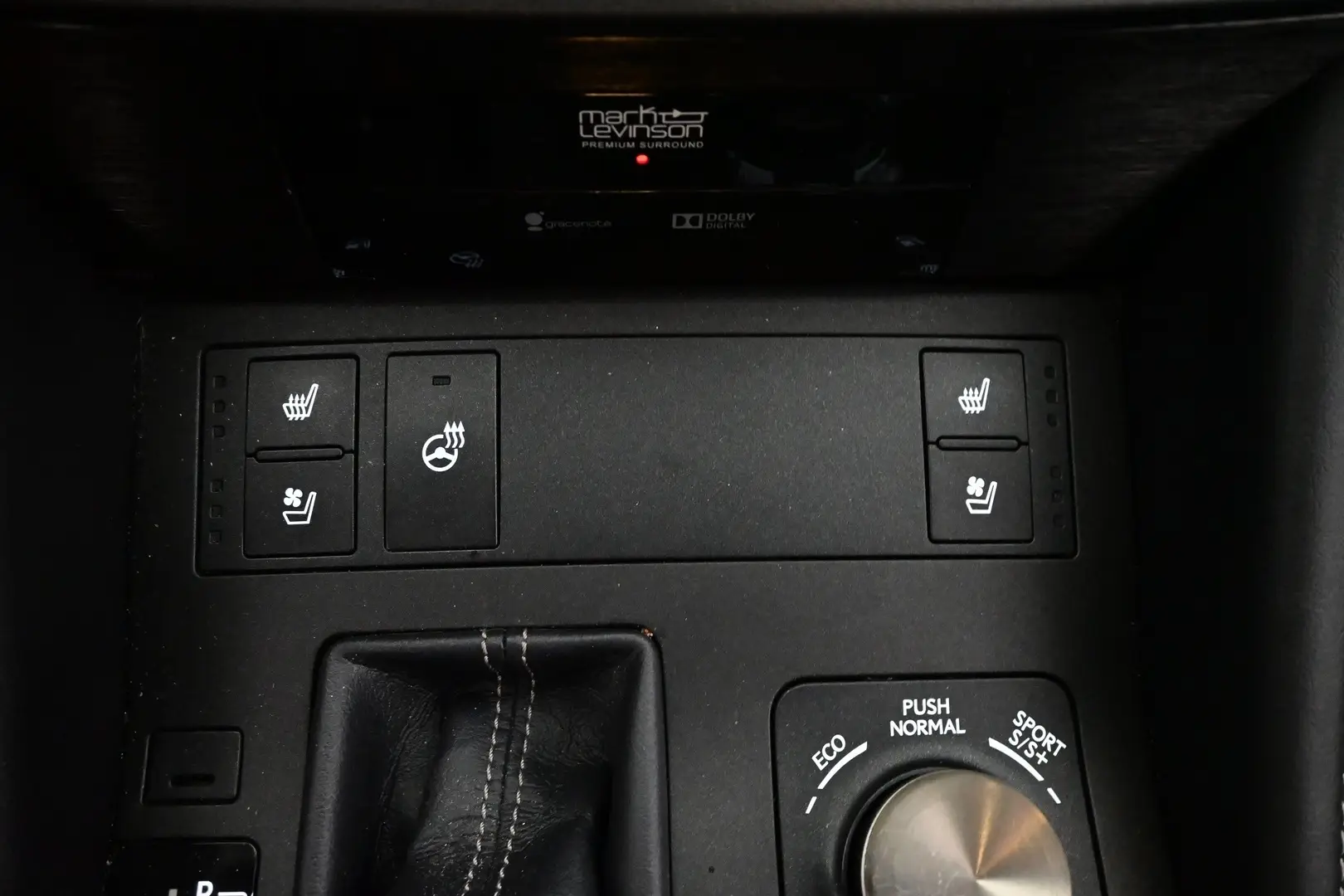 Car Image - 6fKwNo8fVVPq22Mnk8V92n