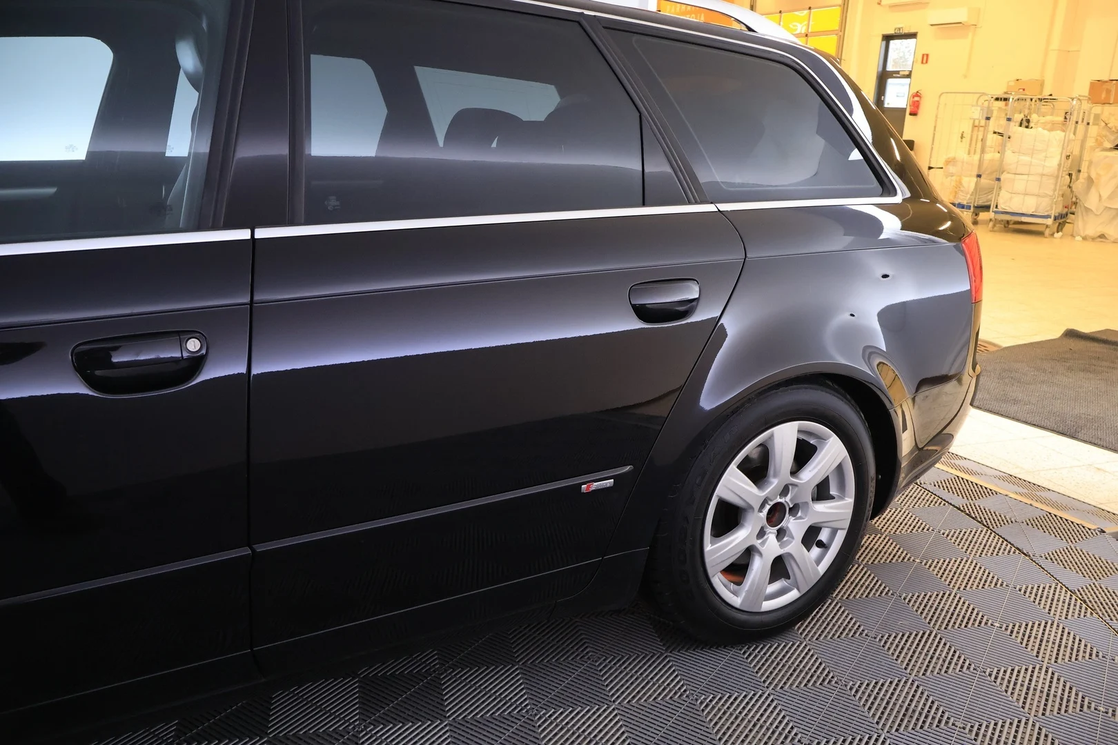 Car Image - 5h3MBOPGwTpGnFZCUZB6m9