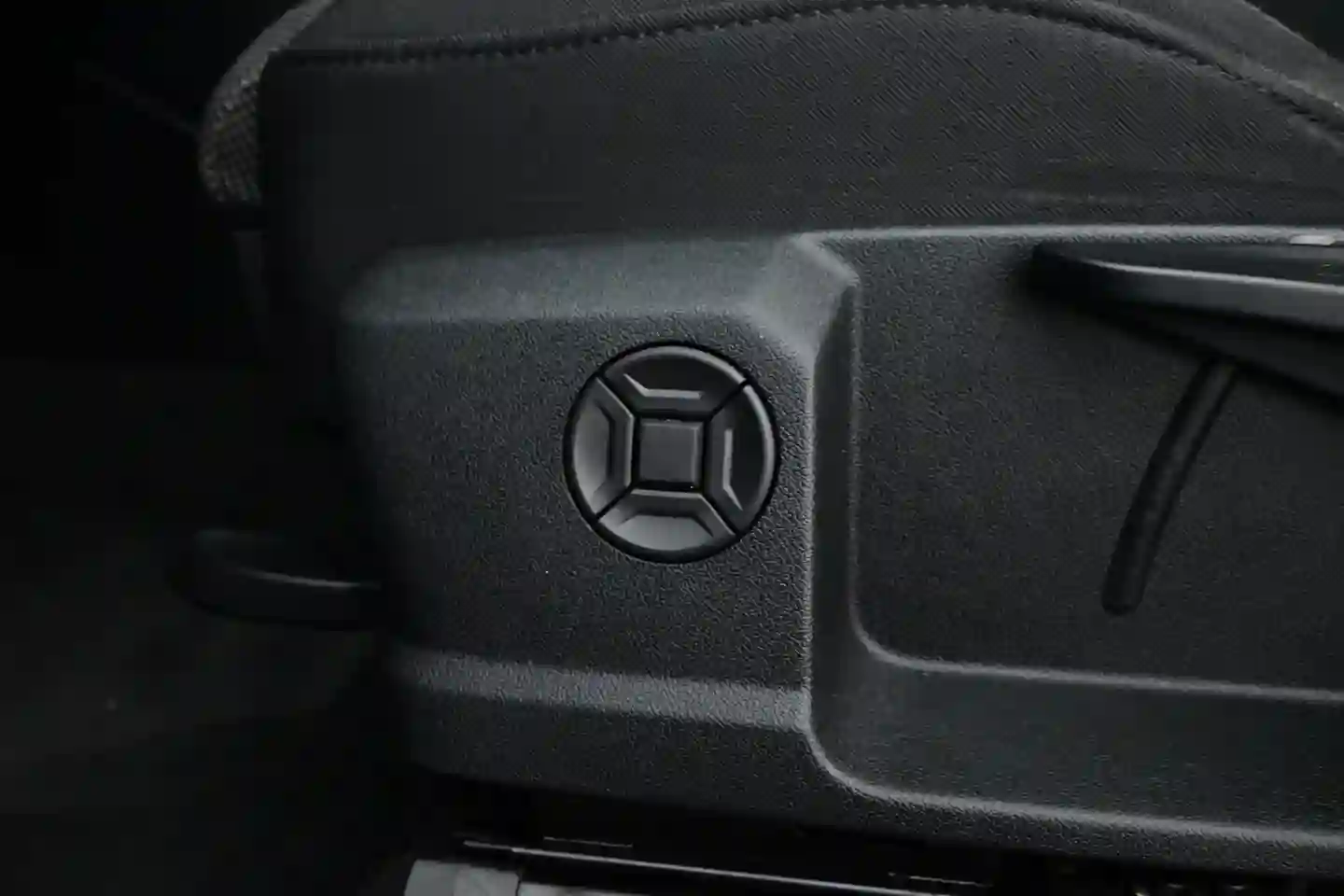 Car Image - vQfdmHOOoWVQu9jTRuYkd