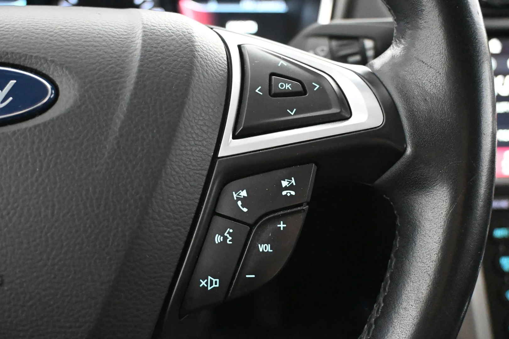 Car Image - 1KmbuaTEaS5powfs77Syc4