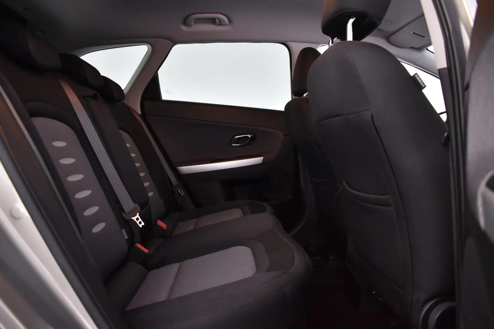 Car Image - 3j0XU8vDJ7kgKdkhctbg9P