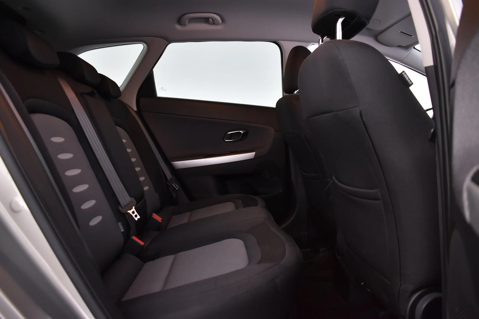 Car Image - 3j0XU8vDJ7kgKdkhctbg9P