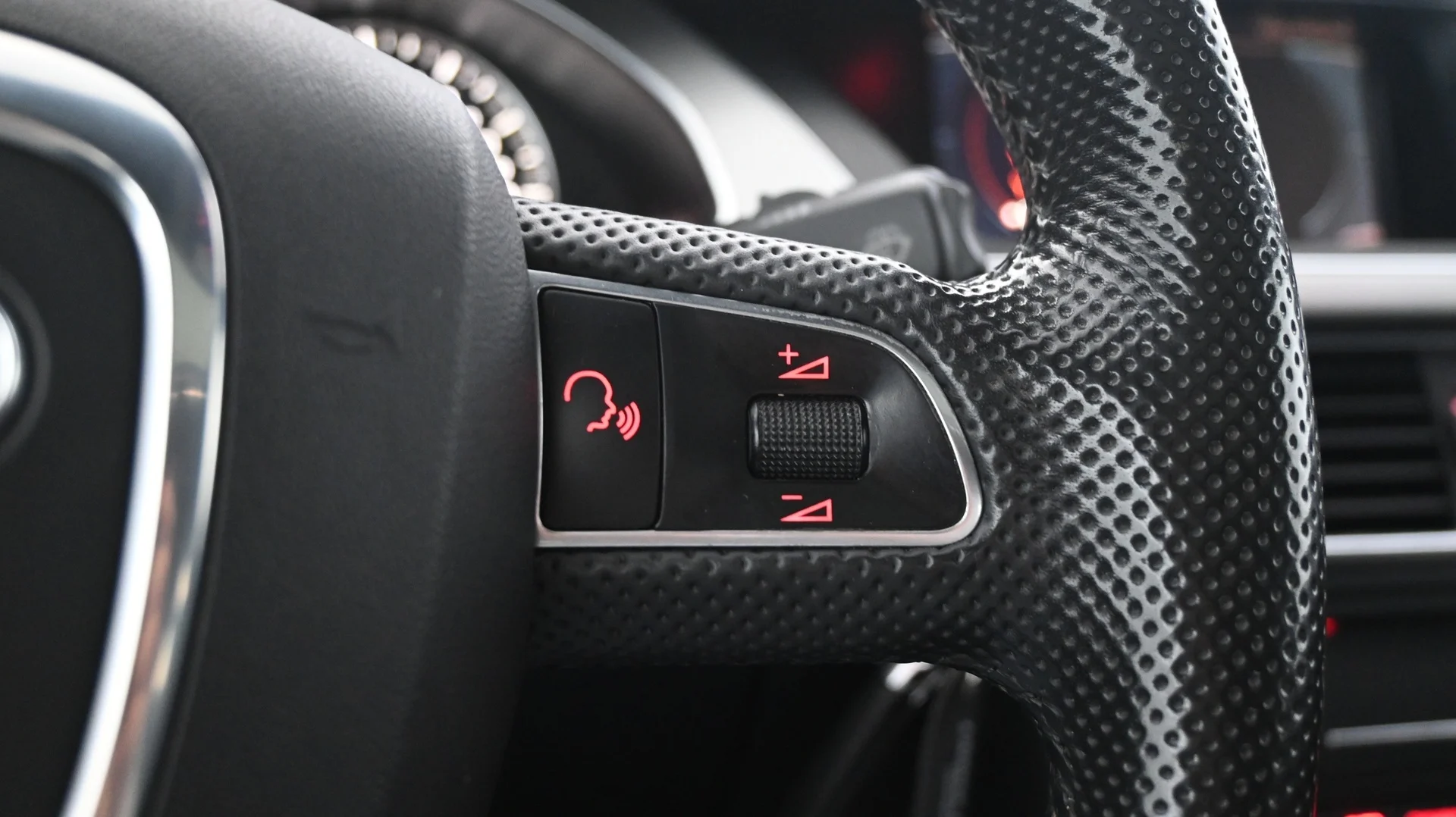 Car Image - 6moijNqvXY0lJpd1KhYDHX