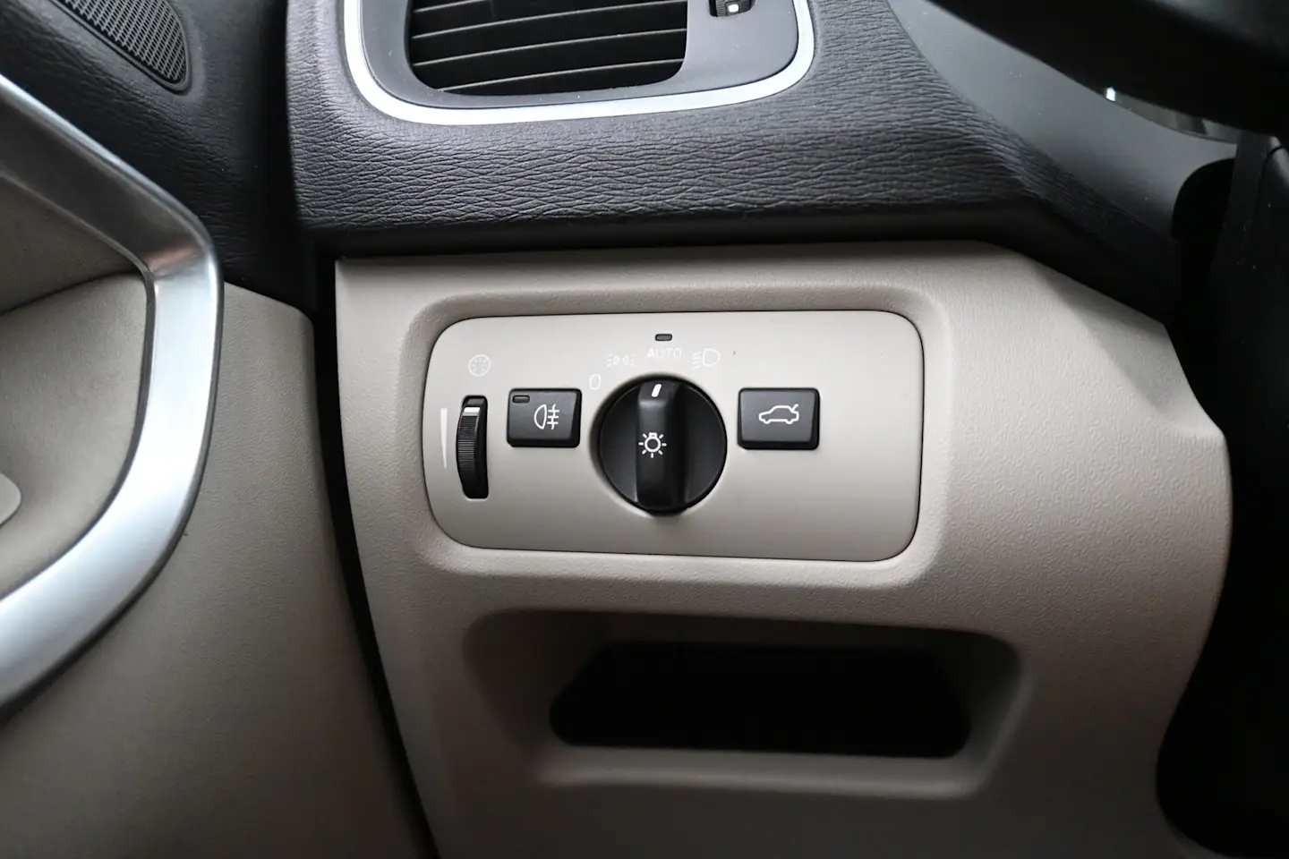 Car Image - 4ubUxjz9B5bBrzK9IrC1Af