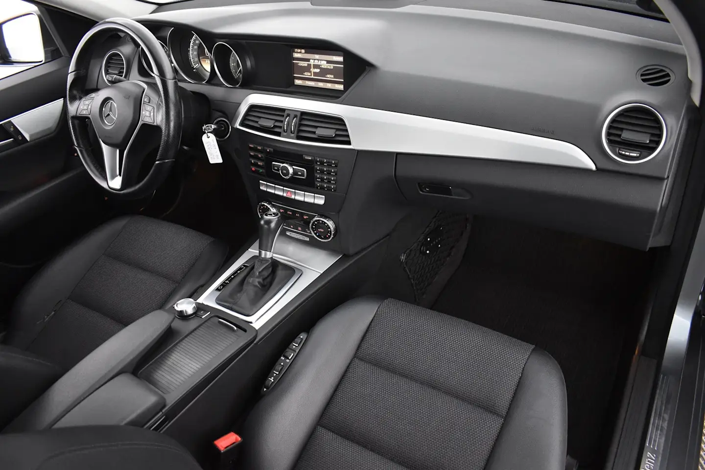 Car Image - 4bSNxqlDCuDHUgEbNlWdVA