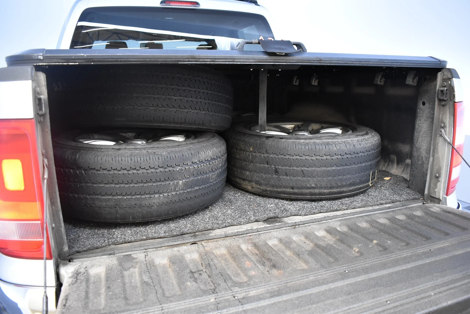 Car Image - 6QToImccpiL7ewhNyuqFxJ