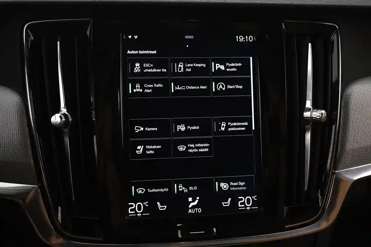 Car Image - 2kLJpdTRPefS0qQVbxAGRg