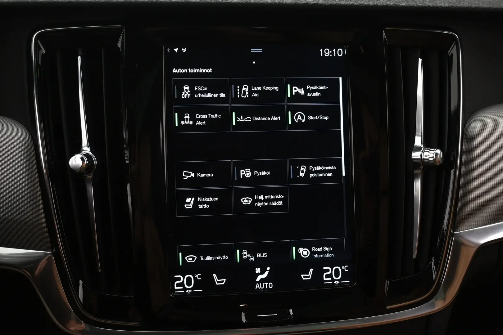 Car Image - 2kLJpdTRPefS0qQVbxAGRg