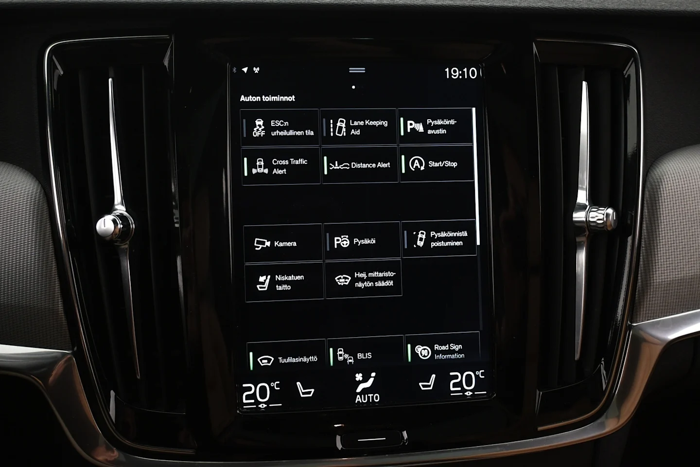 Car Image - 2kLJpdTRPefS0qQVbxAGRg