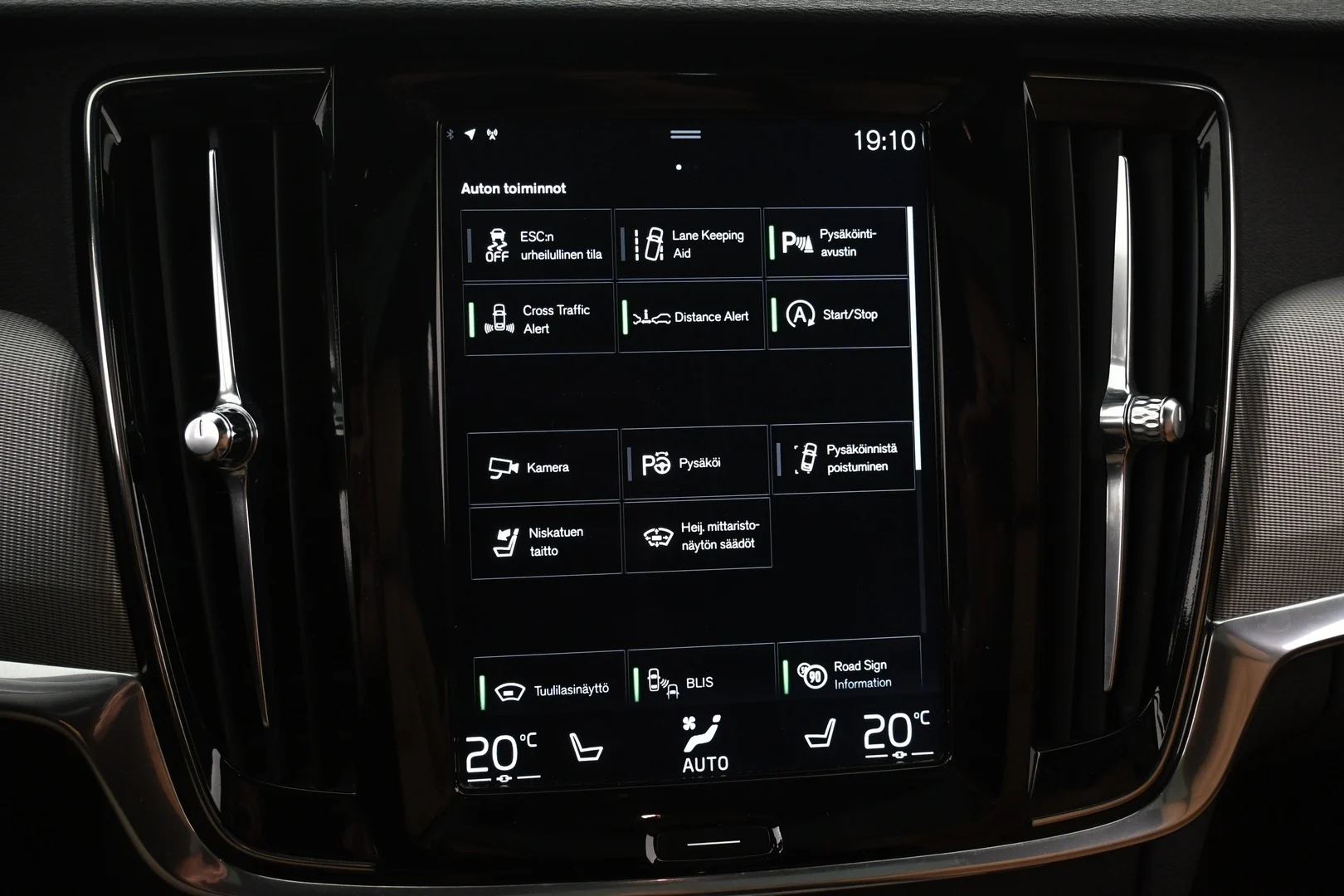Car Image - 2kLJpdTRPefS0qQVbxAGRg
