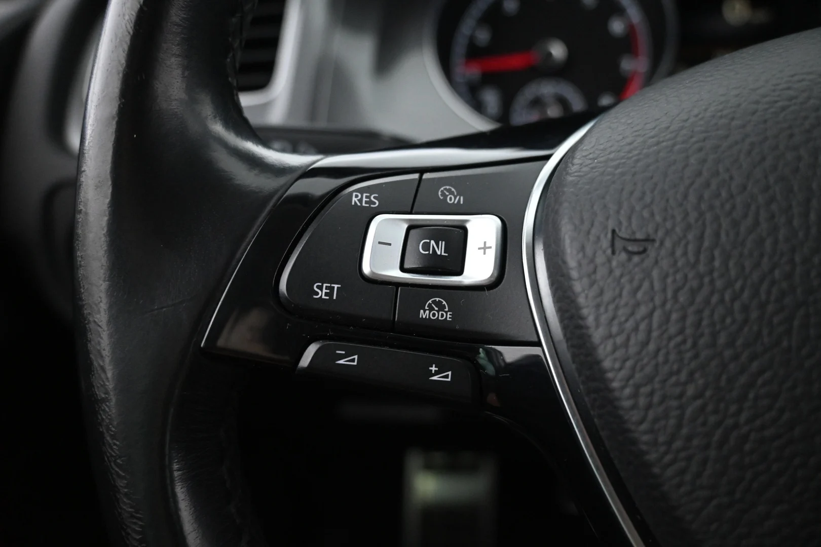 Car Image - 1qEvcjKuEgS4gkEwTjCNqj