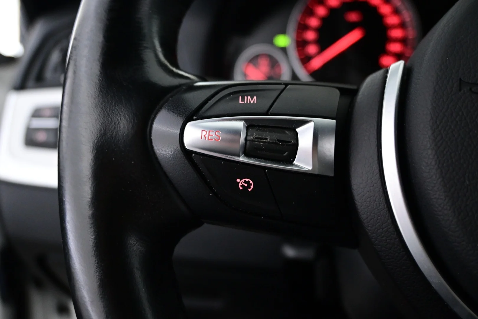 Car Image - 7fdcYhyGRQIRXVz9WnxmaA
