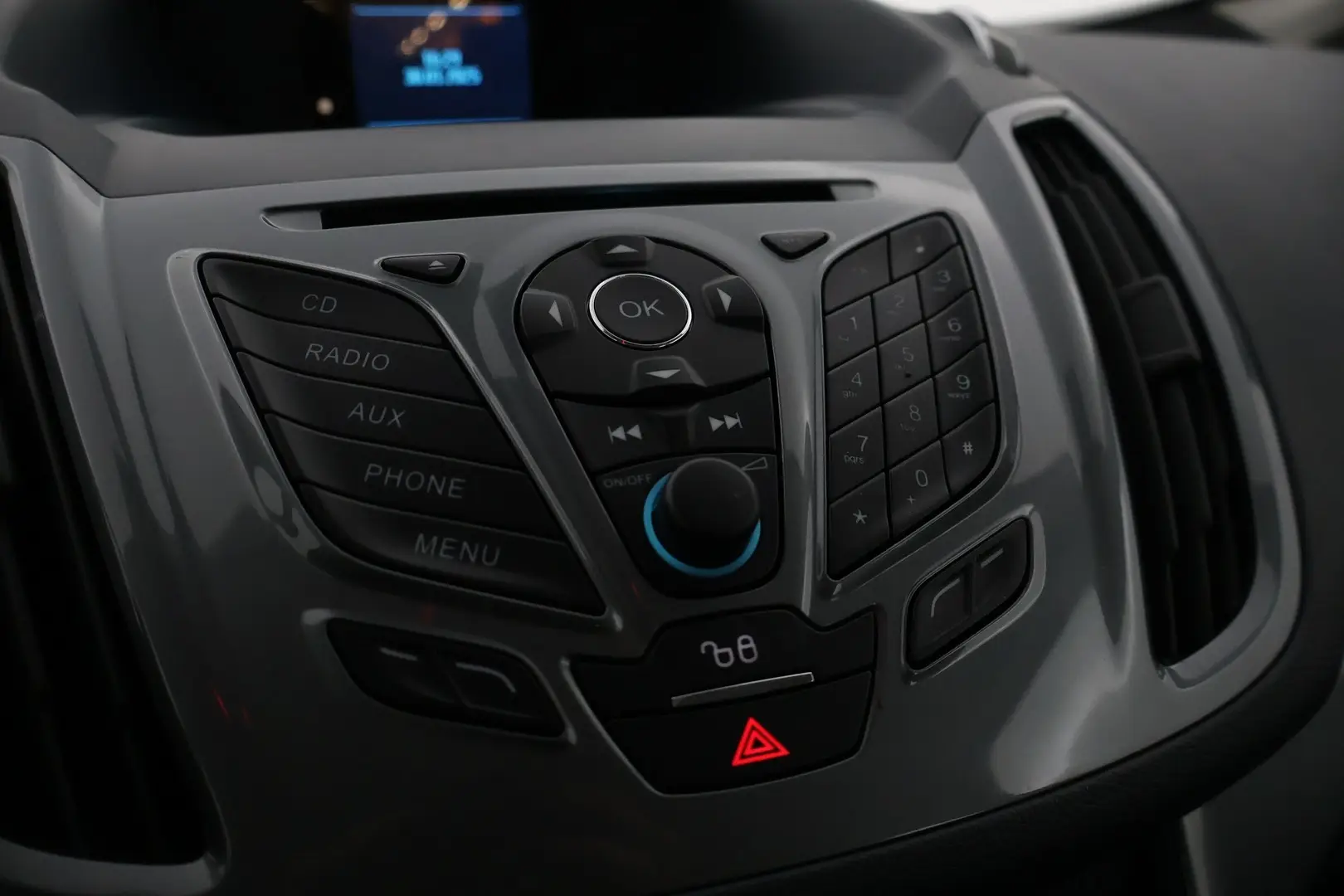 Car Image - 4TexOWox9AmfIYzOu9PNqE