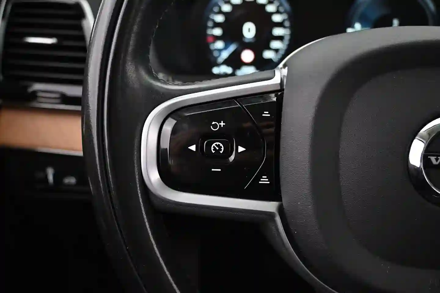 Car Image - 5qyLj4gXbXmKGYMWqBGLkk