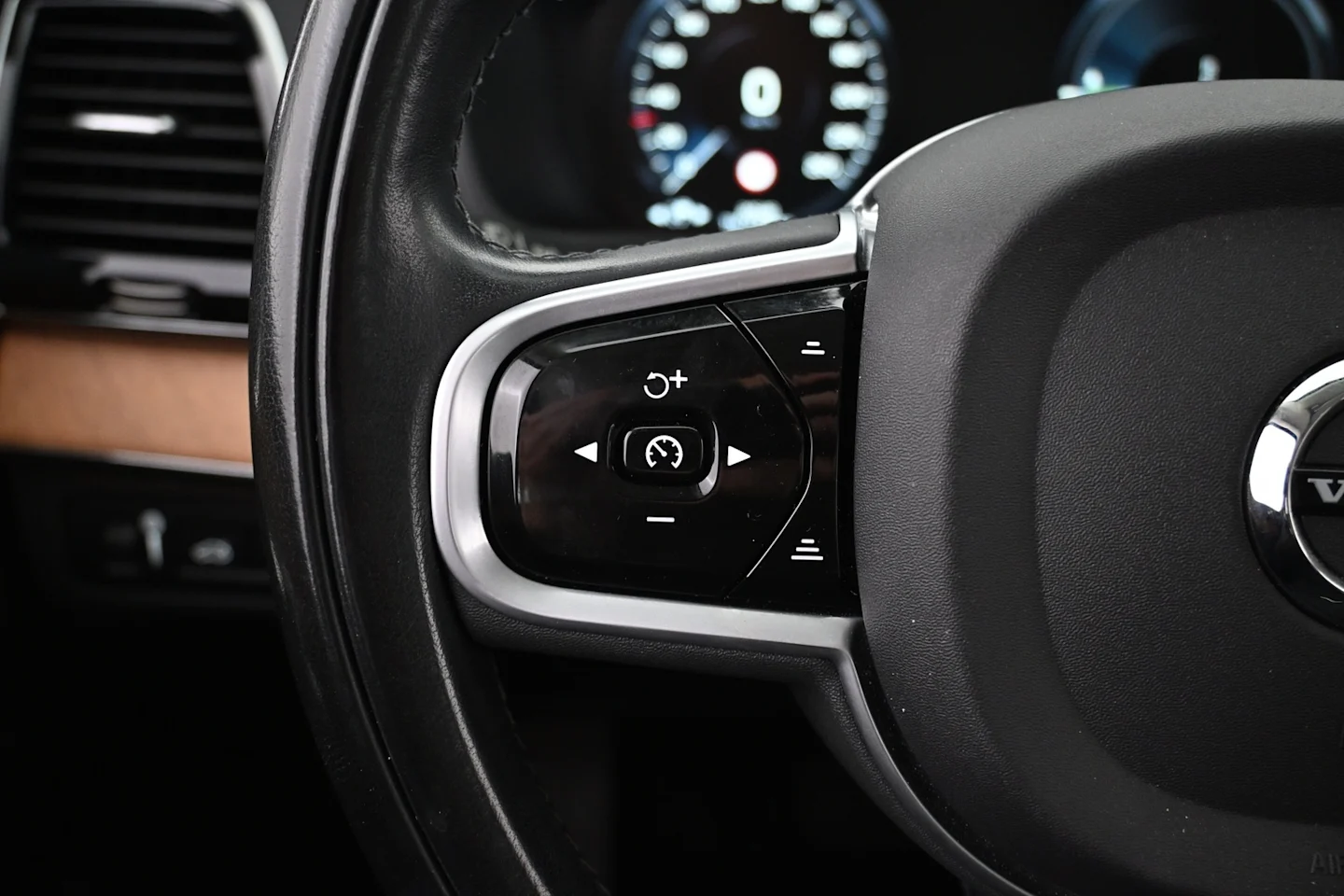 Car Image - 5qyLj4gXbXmKGYMWqBGLkk