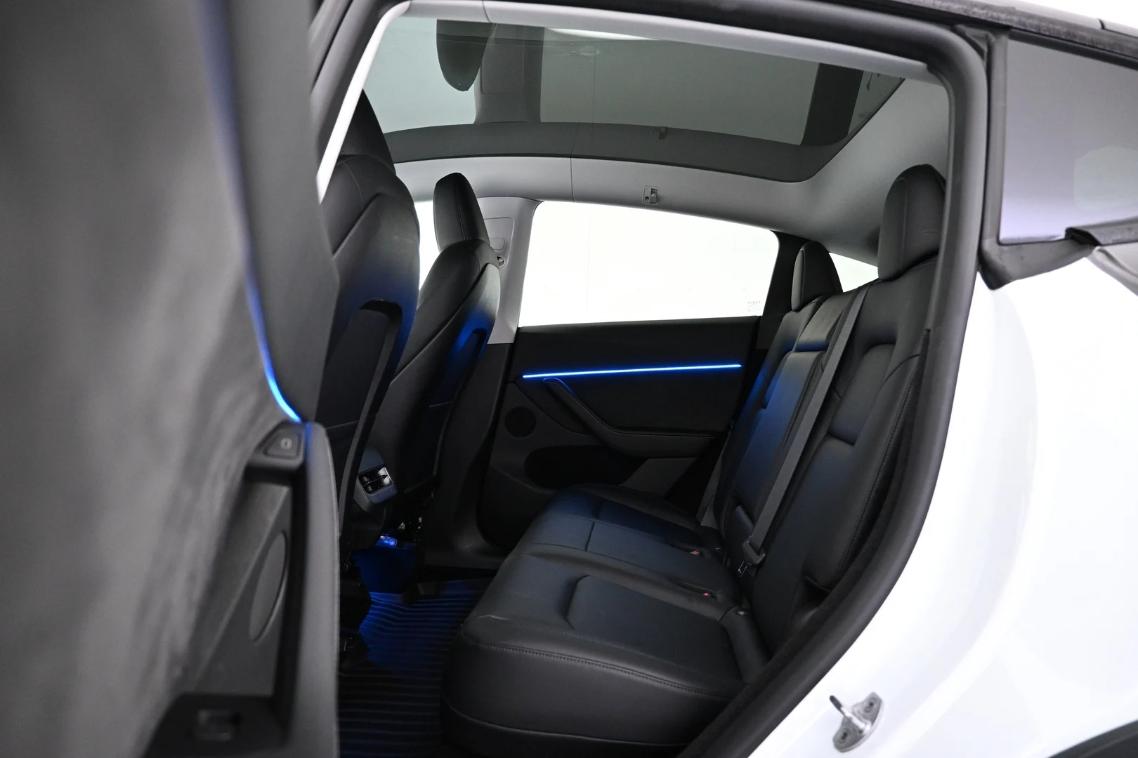 Car Image - 6itum8apPdQaitWlPEdFVo