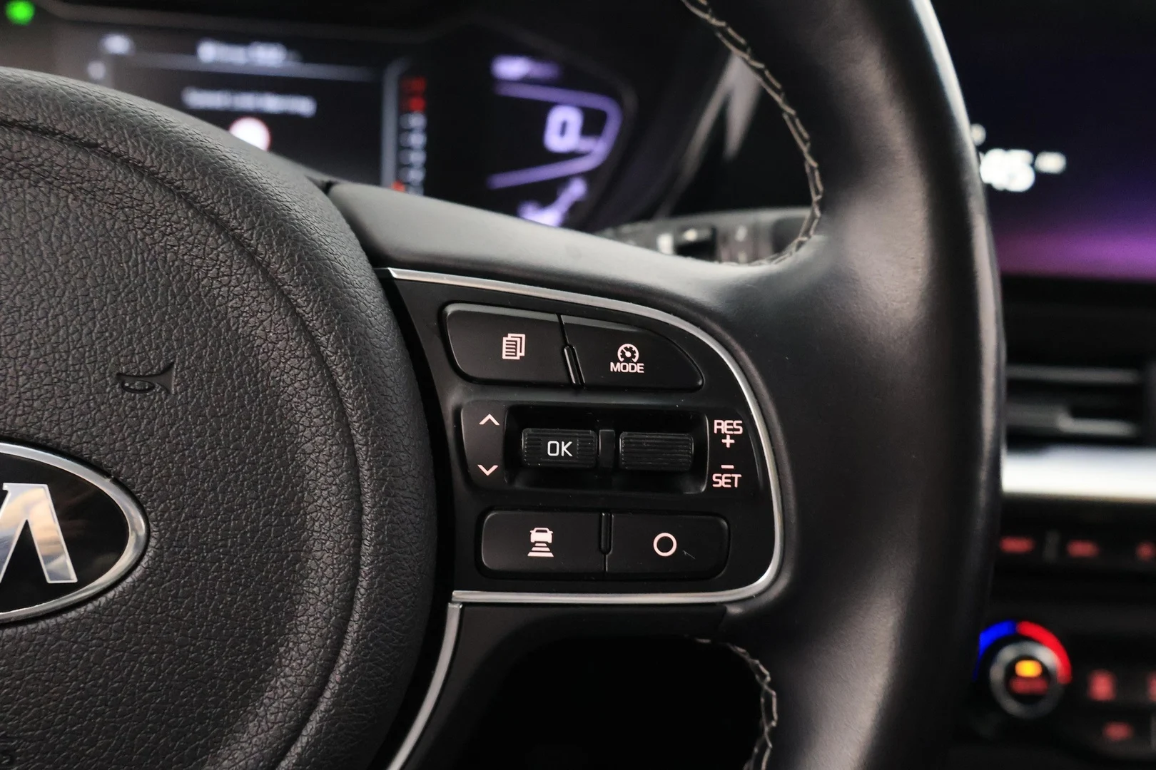 Car Image - 47Zg2cKolFm4Zx2xq4Z9sD