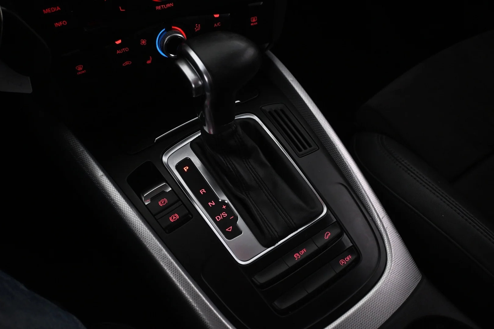 Car Image - 3LwP5Wsf7CfJWcg3Okjr4l
