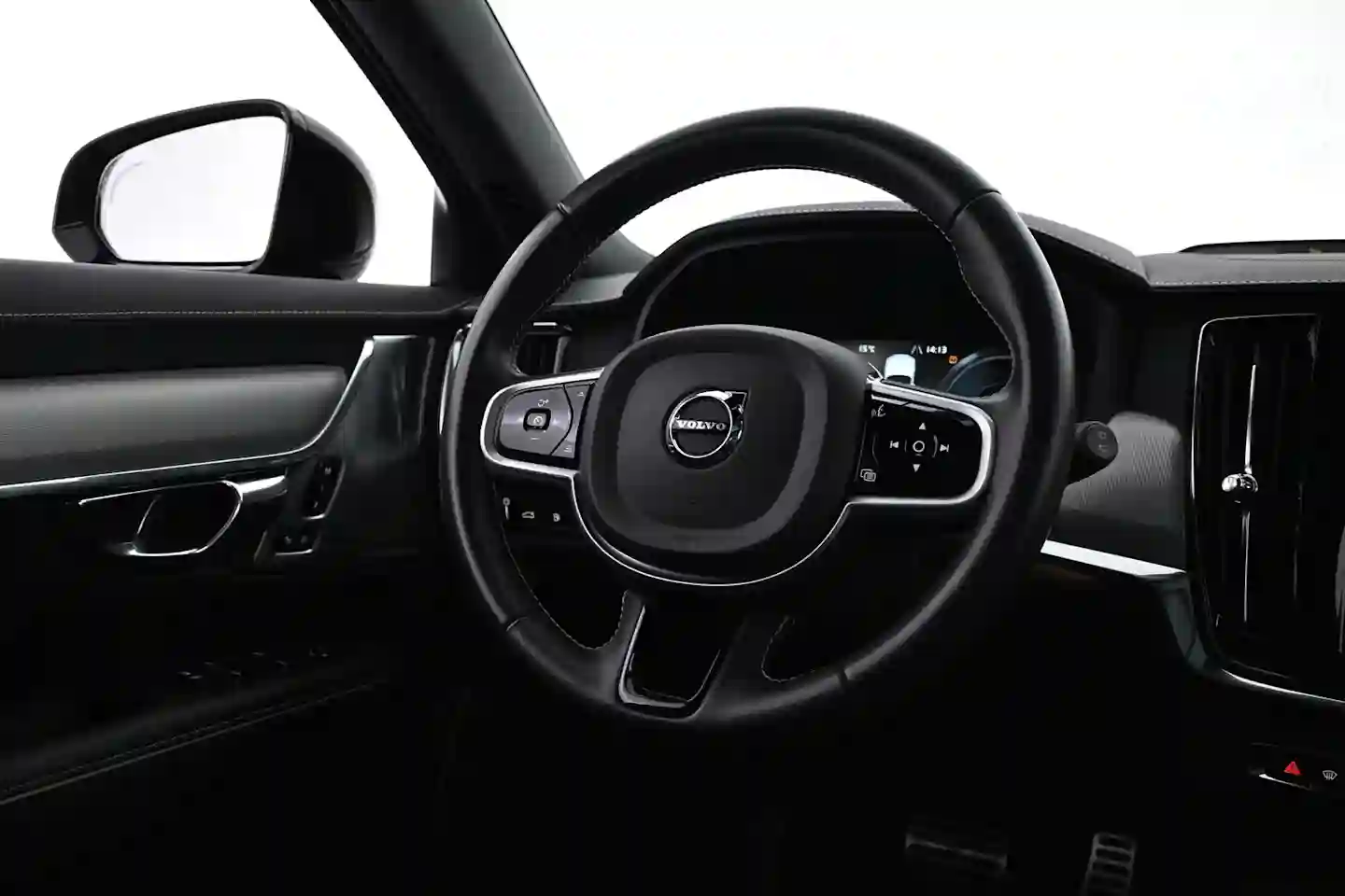 Car Image - 54M2C8wY421xo3AMTTFRs8
