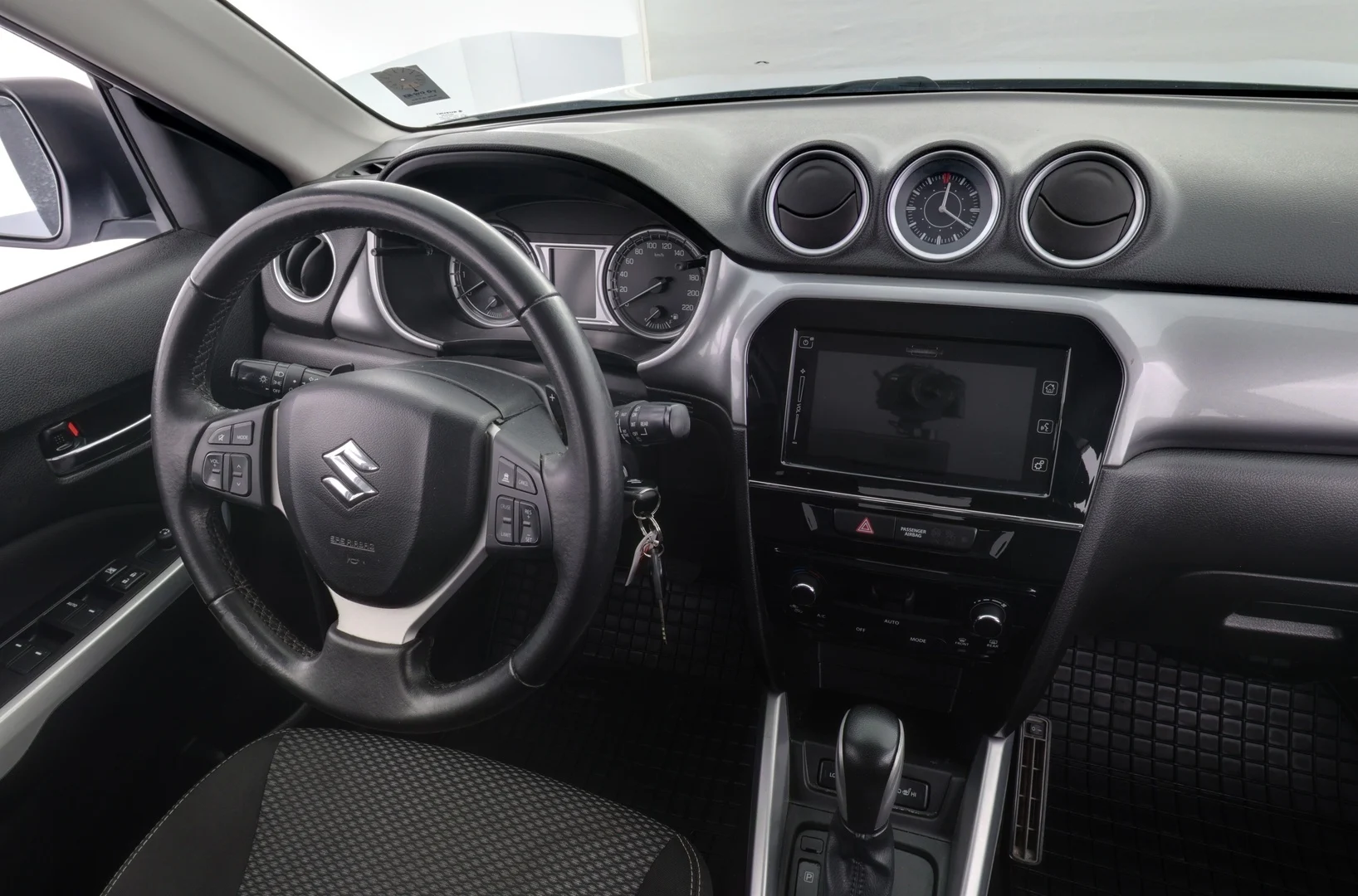 Car Image - LNDLtHXkQynyBfC19vRNQ
