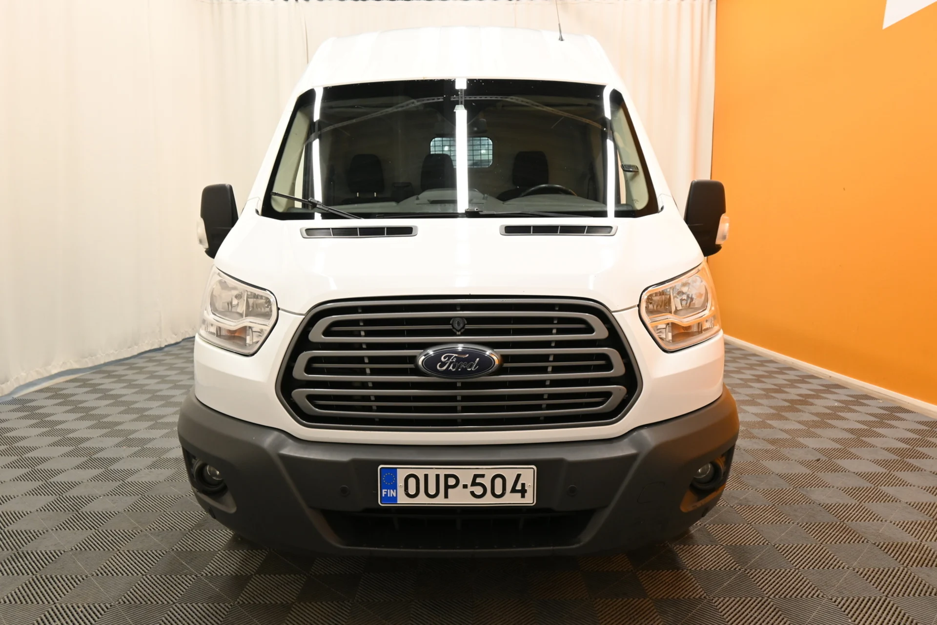 Car Image - 4oyNdENv1OAxTjVjBSLt64