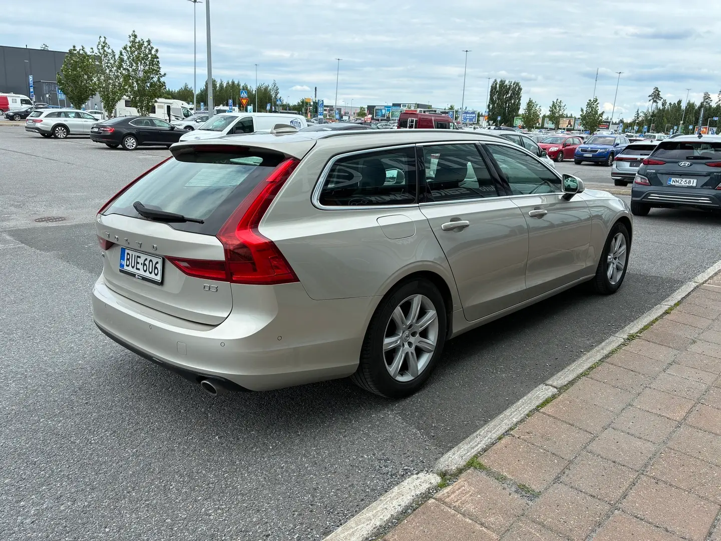 Car Image - 5JJy5QhRjcXhwAJnW1xtMB