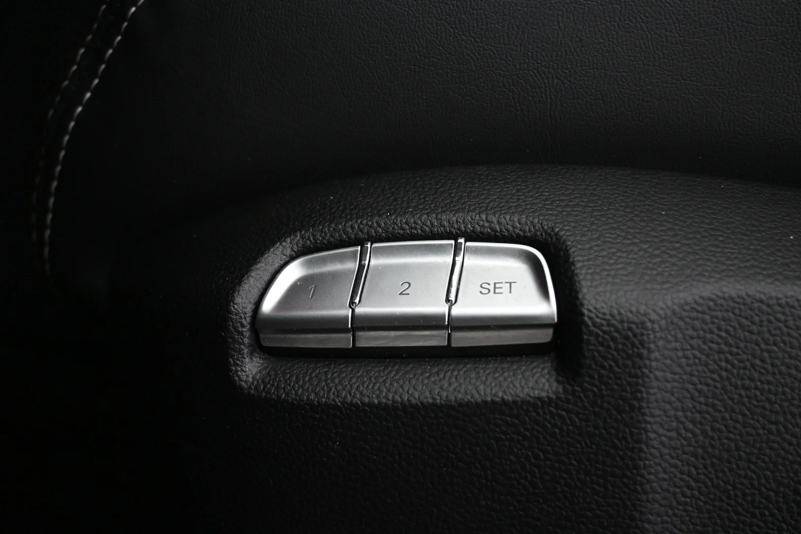 Car Image - pl5xCItXD4MQom7XWJuYC